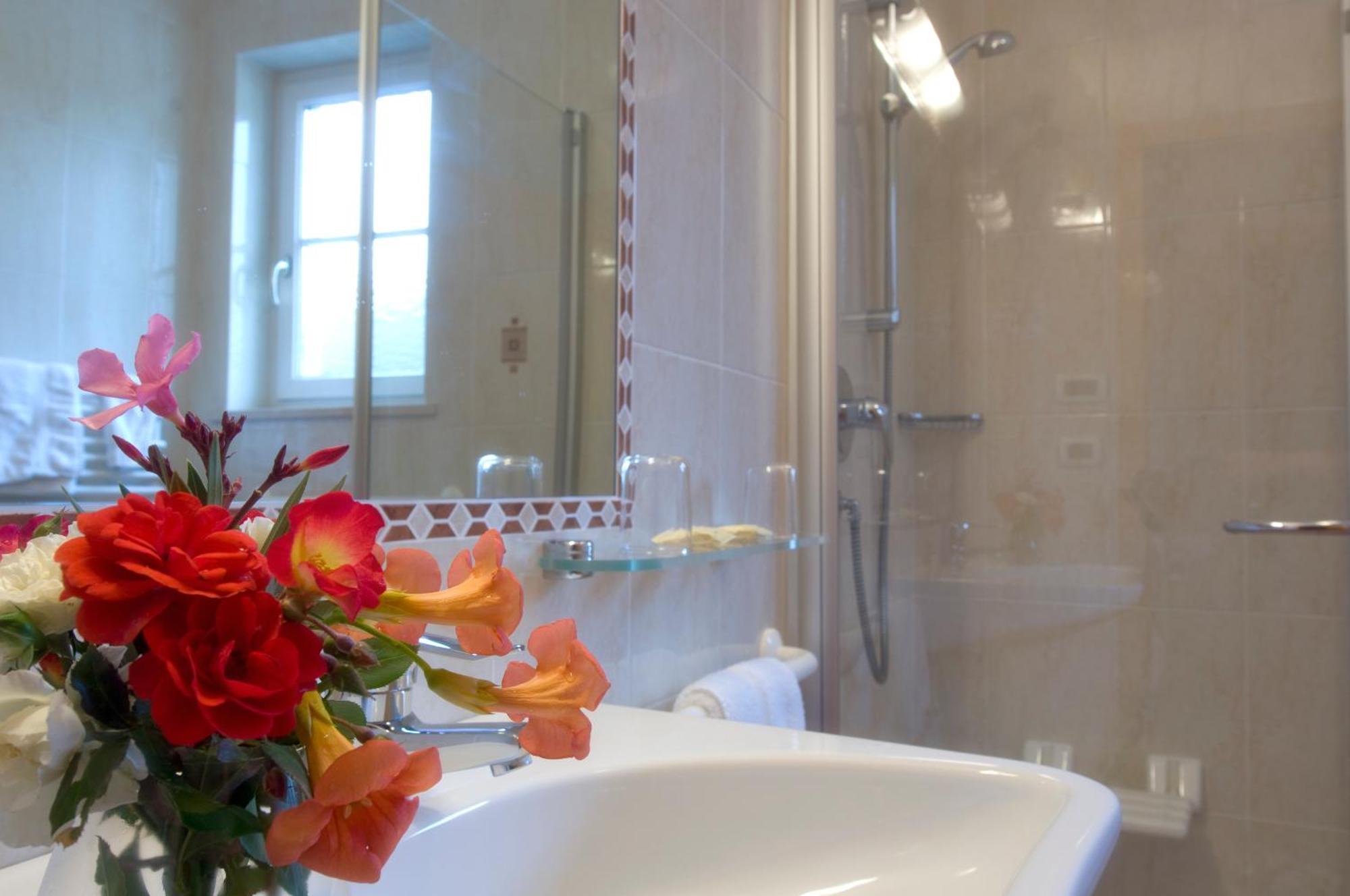 Hotel Loewenwirt Чермес Екстериор снимка