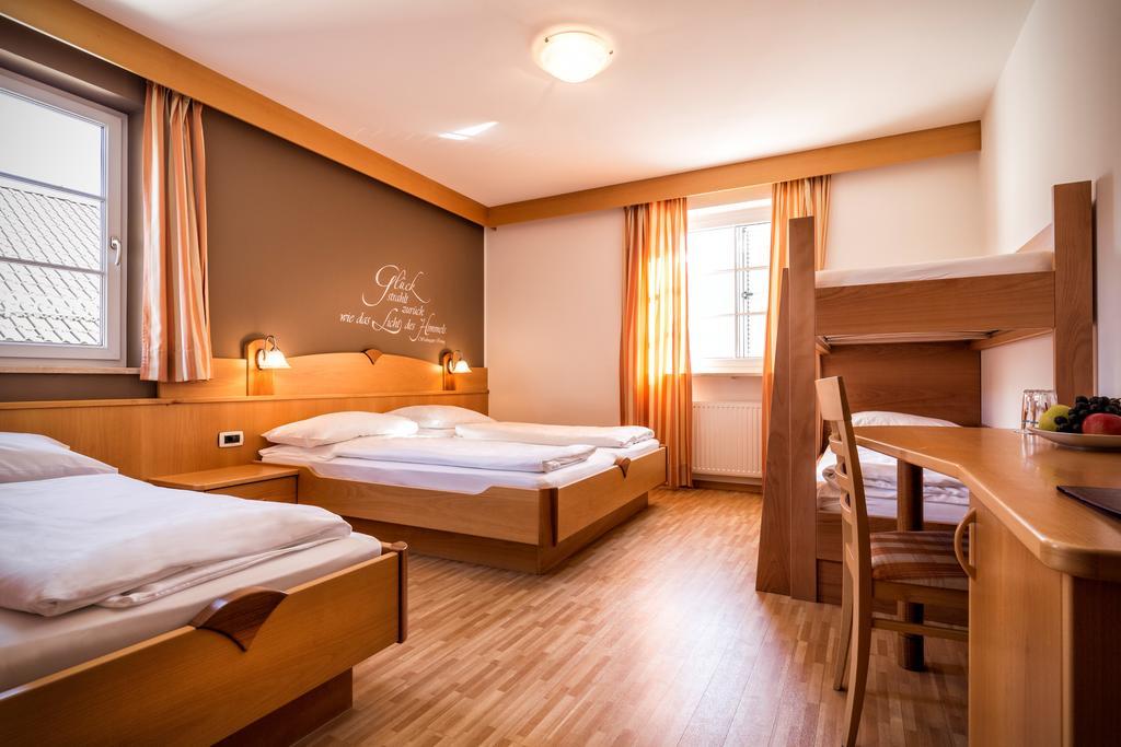 Hotel Loewenwirt Чермес Екстериор снимка